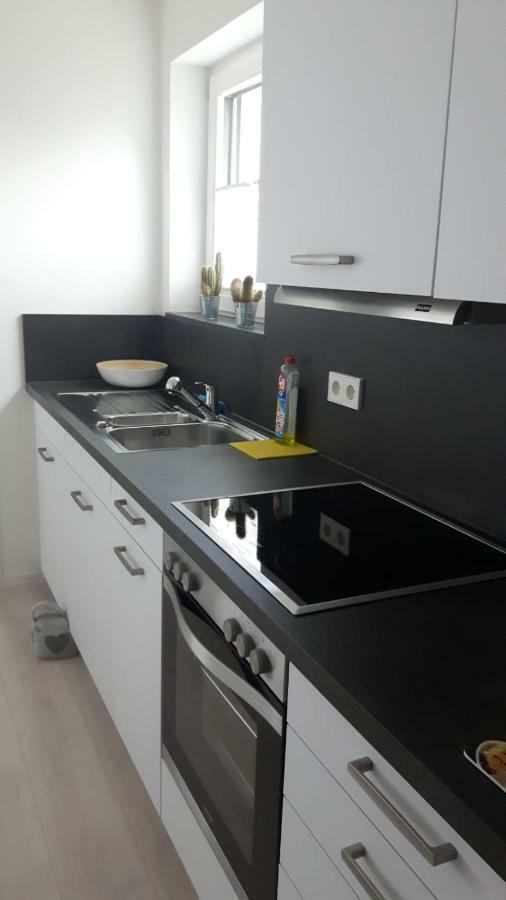 Ferienwohnung "Am Kurpark" In Бад Шусенрид Екстериор снимка