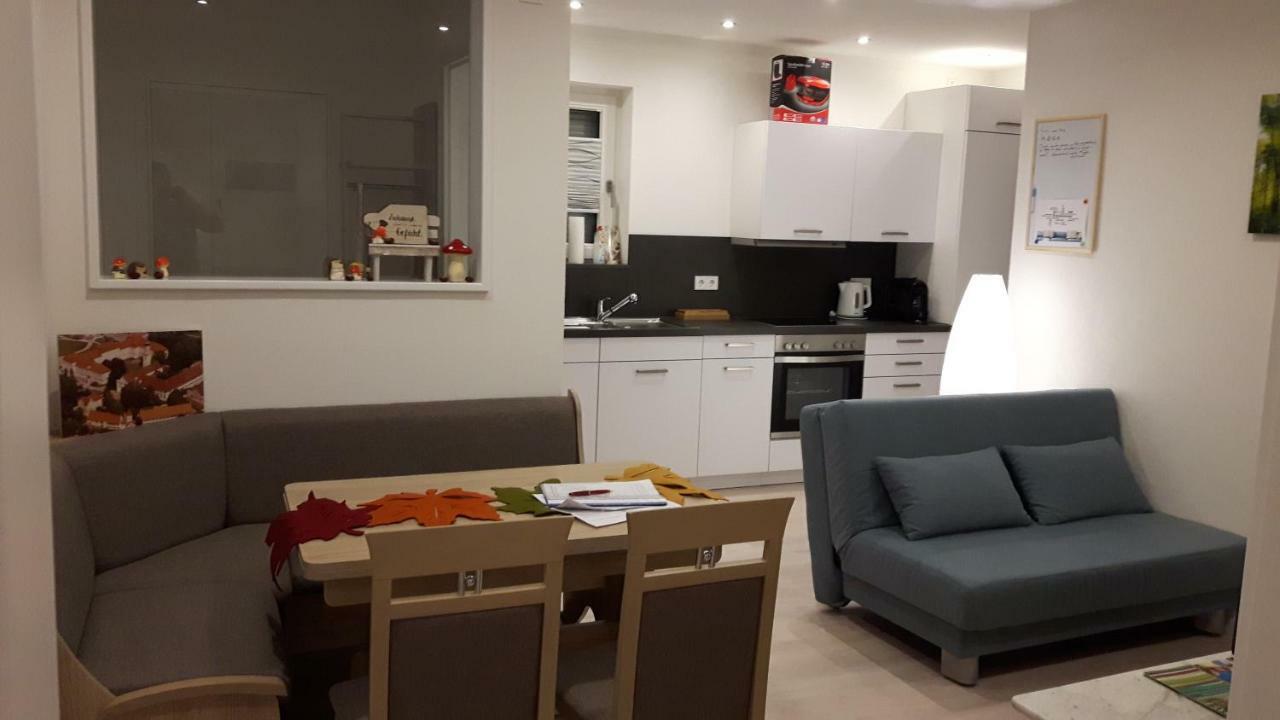 Ferienwohnung "Am Kurpark" In Бад Шусенрид Екстериор снимка